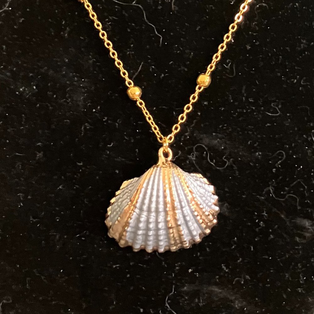 Gold Enhanced Light Green Seashell Necklace - Picture 2 of 4